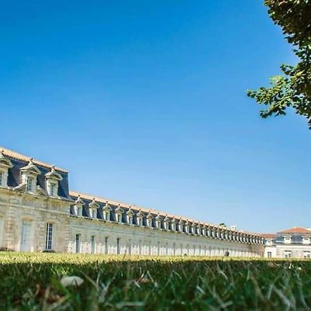 Gite Des Huskys Villa Tonnay-Charente Exterior photo