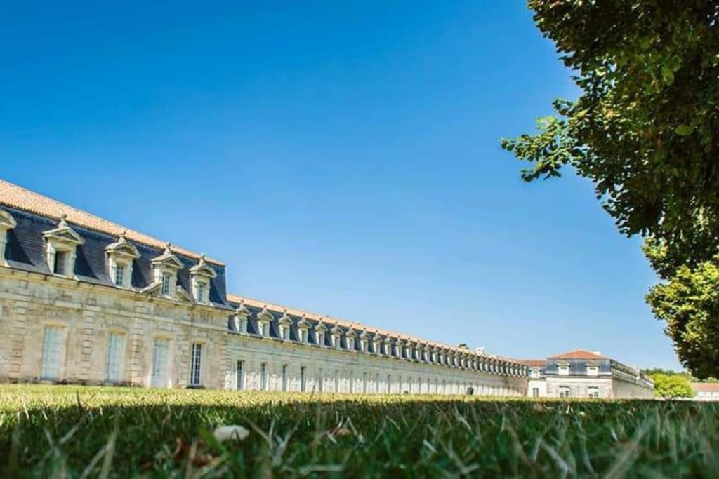 Gite Des Huskys Villa Tonnay-Charente Exterior photo